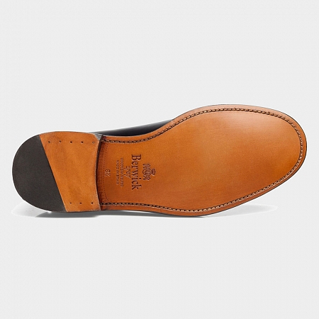 картинка Чёрные дерби Berwick 3680 от магазина  Berwickshoes